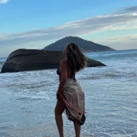 EscarlatePink's Profile Pic