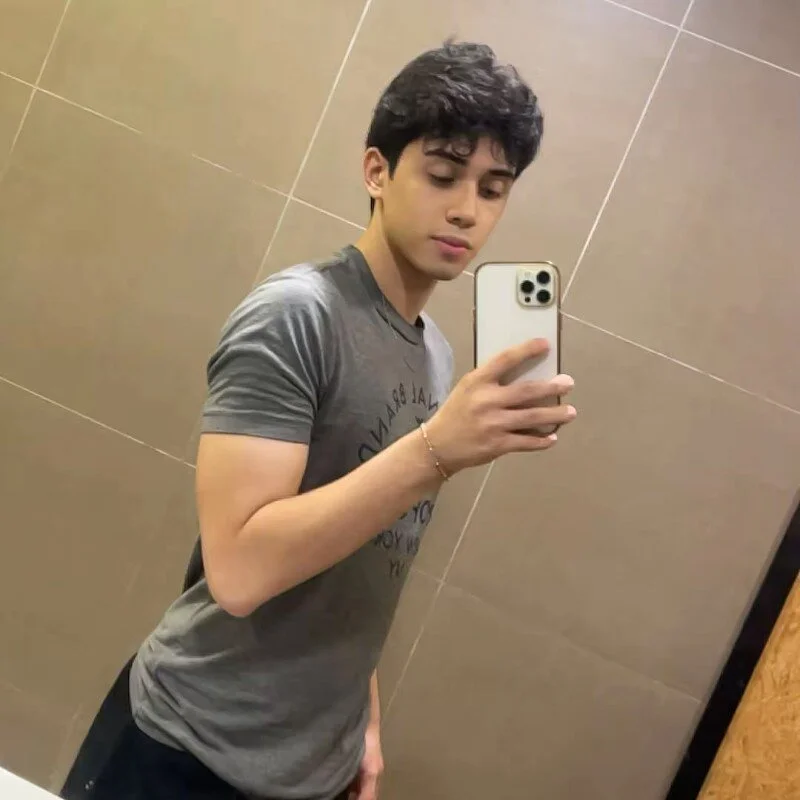 Milan_saint profile photo