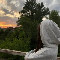 stella_flower Adlı Modelin Avatarı