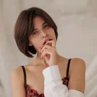 EleneButton's Avatar Pic