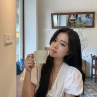 Sarasexy18