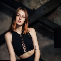 Gambar Profil JuliaAlsopp