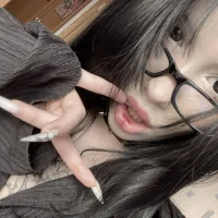 RizzaNothappy's Avatar Pic