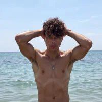 dzzio's Avatar Photo