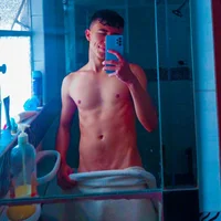 Nico_hot_pornstar's Offline Chat Room