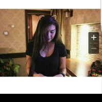 Begimai Φωτ, Προφίλ