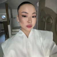 Less_i's Profile Pic