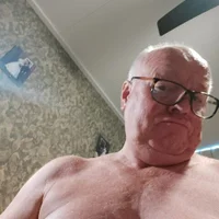 nakedman196211's Avatar Pic
