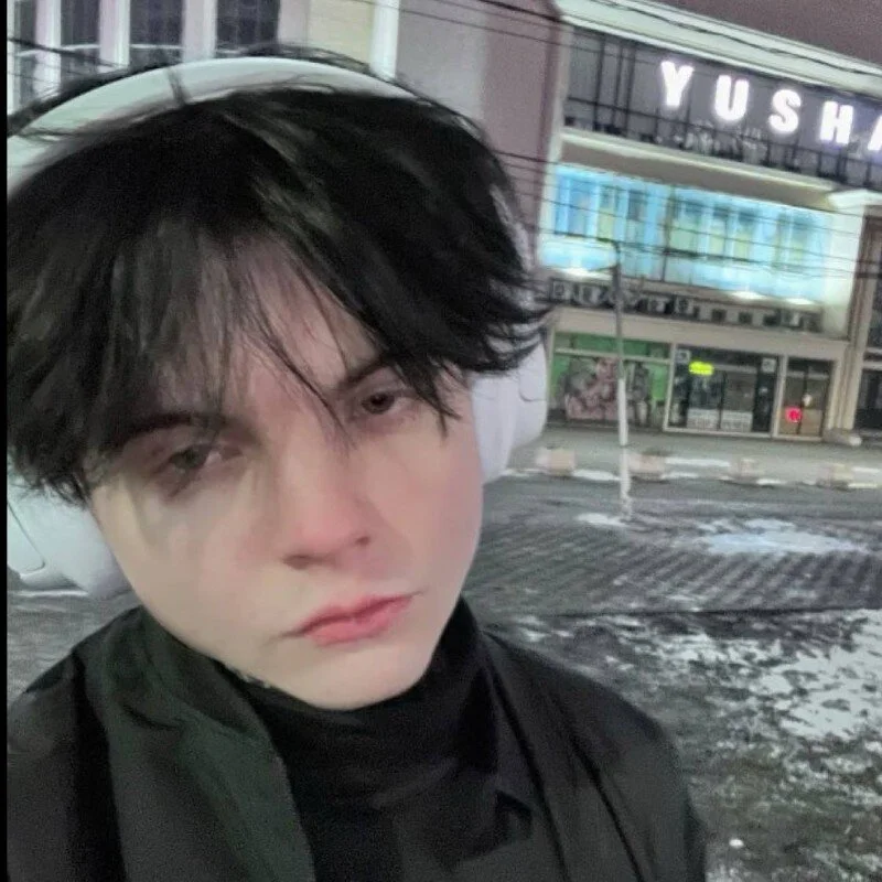 whiteinfinity profile photo