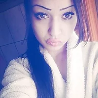 kasandra_18's Avatar Photo