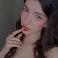 Emily-hottson