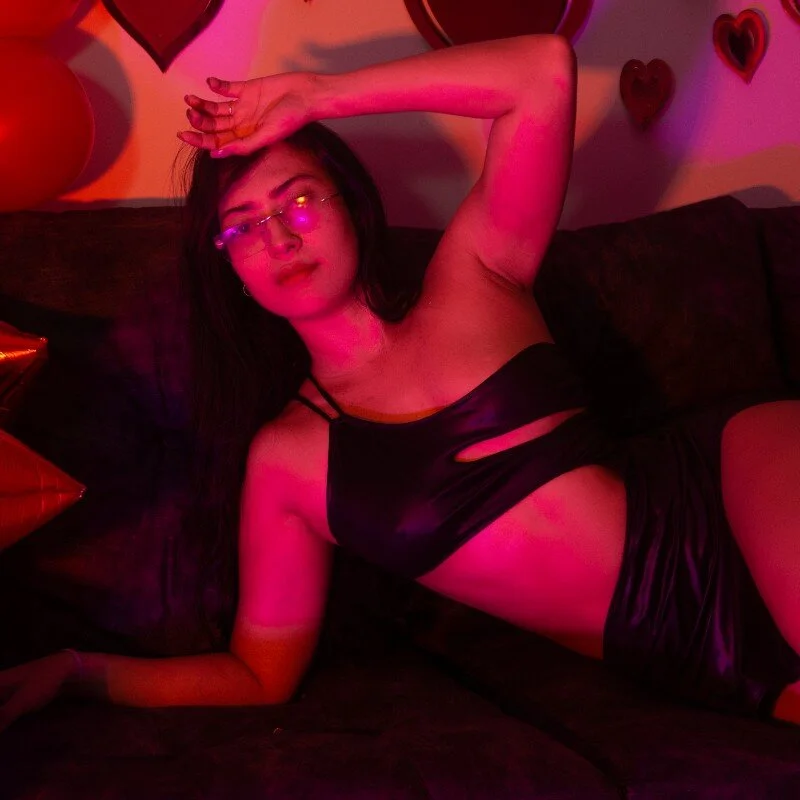 victoria_flores1 profile photo