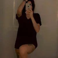 Rouse_Velvet Chat Room offline