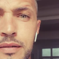 hautevoltige Poză de profil