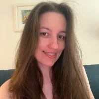 Slika avatara modela Nicole-Ray