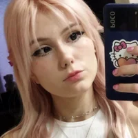 LynneFaro's Profile Pic