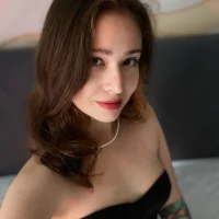 Clara_June webcam