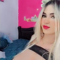 laura_zaenz webcam