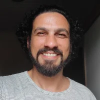 YourFriendlyStraightGuy 的个人资料图片