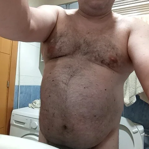 C2h0a0rli profile photo