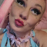 KinkyBitchesClub1 Φωτ, Προφίλ
