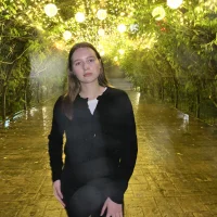 SonyaRives's Profile Pic