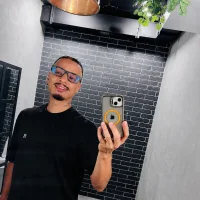 elflaco1215's Avatar Pic