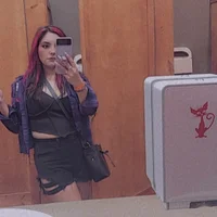 livingdeadgirlll's Profile Pic