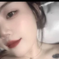 yiyiyi-6666's Avatar Pic