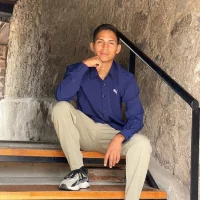 Manueli18's Profile Pic