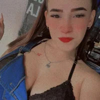 صورة الملف الشخصي لـ karol_cute18
