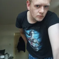 Chrisgay9 Adlı Modelin Avatarı