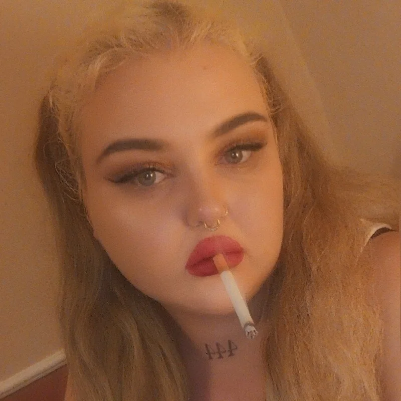 blondebabe4 profile photo
