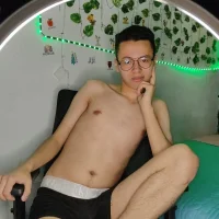AHARONN's Profile Pic
