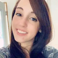 deeanuh's Profile Pic