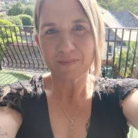 LaceyWestxx's Avatar Pic