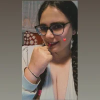 amiravyxen Adlı Modelin Avatarı
