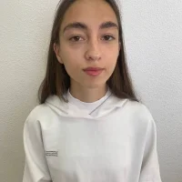 DollyHiIl's Profile Pic