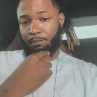 curvyuncut's Avatar Pic