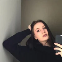 BettiStoun's Profile Pic