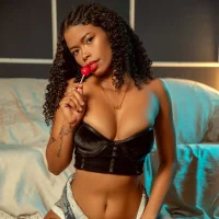 caroline_brunete Stripchat