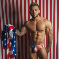 vincent_carusso94 Adlı Modelin Avatarı