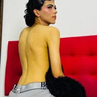 Mia_Collins7