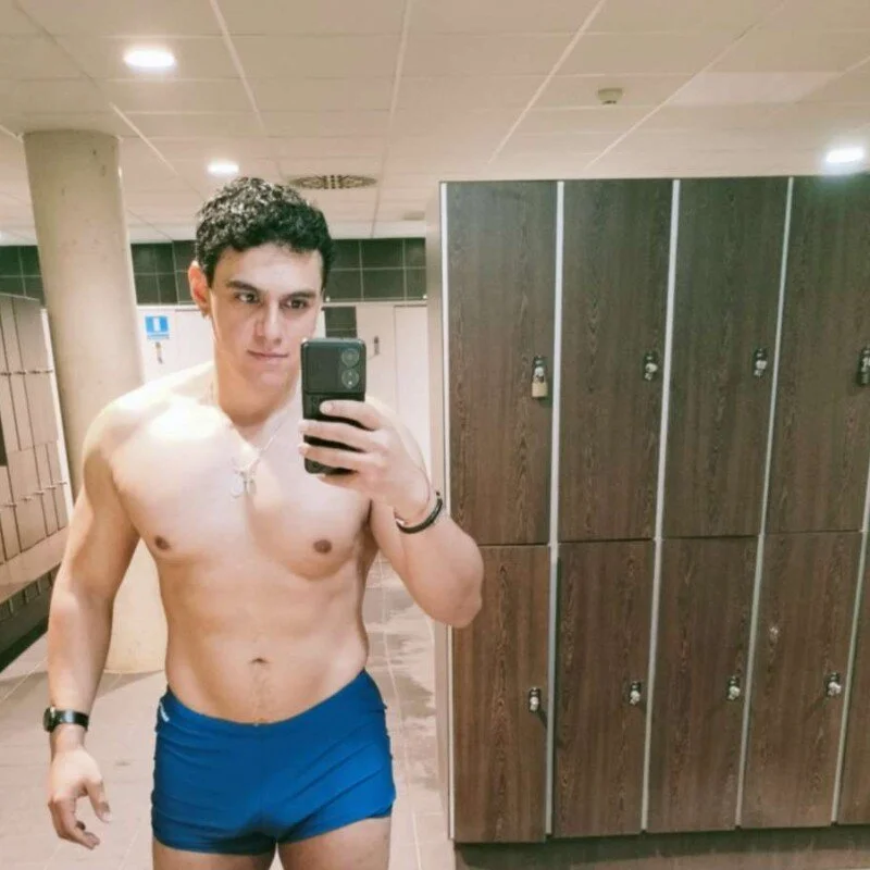 juanricox profile photo