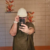 Andrew1900529 Adlı Modelin Avatarı