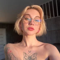 space_xy's Profile Pic