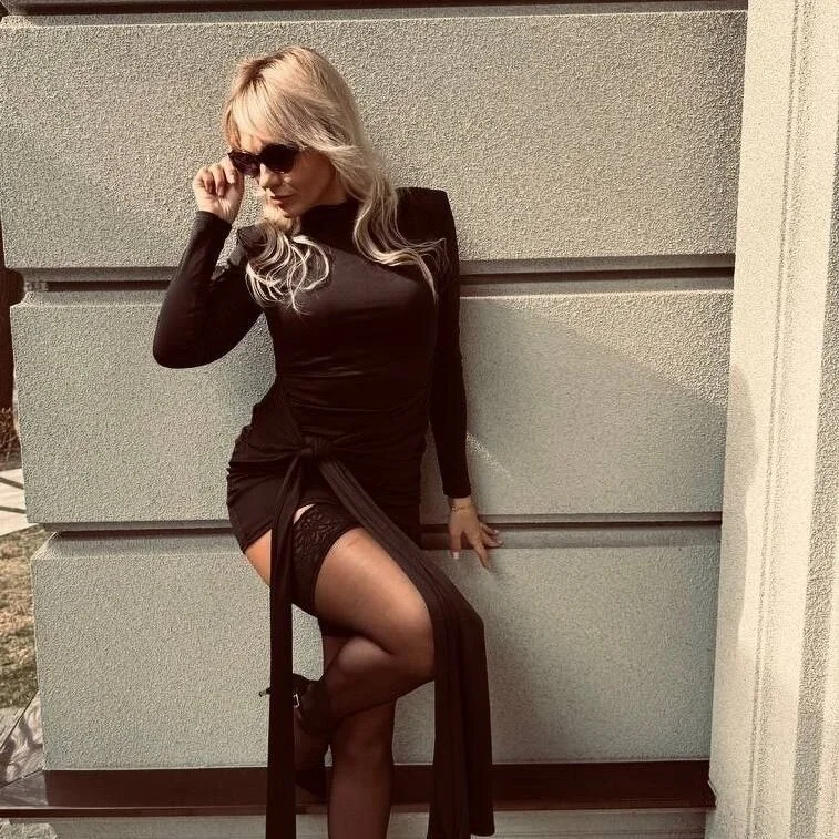 Luxury_Blonde