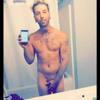 anythinggoes17's Profile Pic