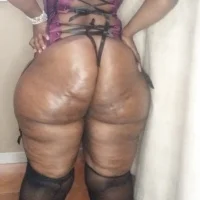 xxBootyBanger23xx webcam