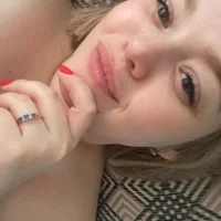 CrownBarbara 的個人資料圖片